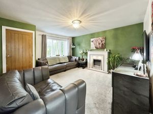 Lounge- click for photo gallery